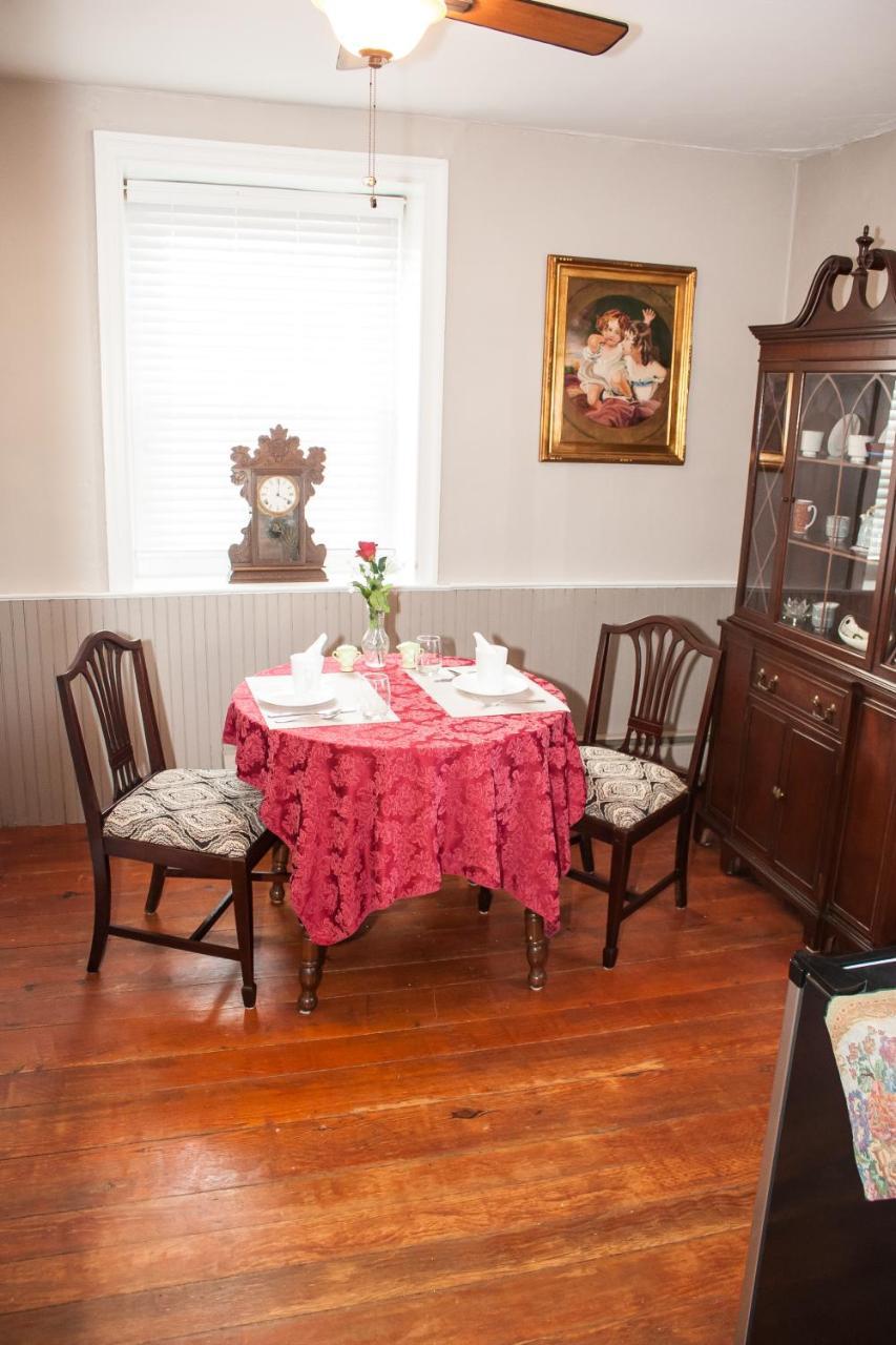 Hertzog Homestead Bed & Breakfast Ephrata Esterno foto