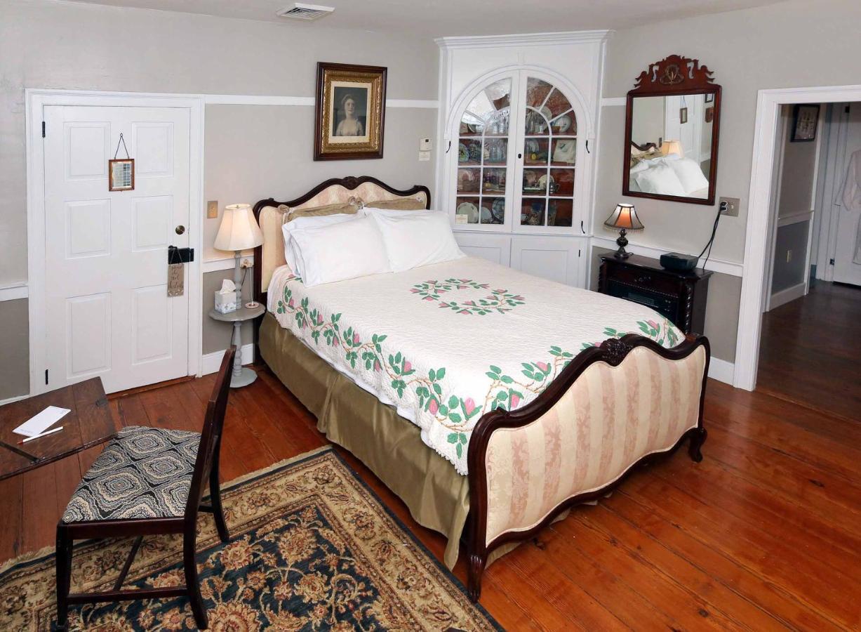 Hertzog Homestead Bed & Breakfast Ephrata Esterno foto
