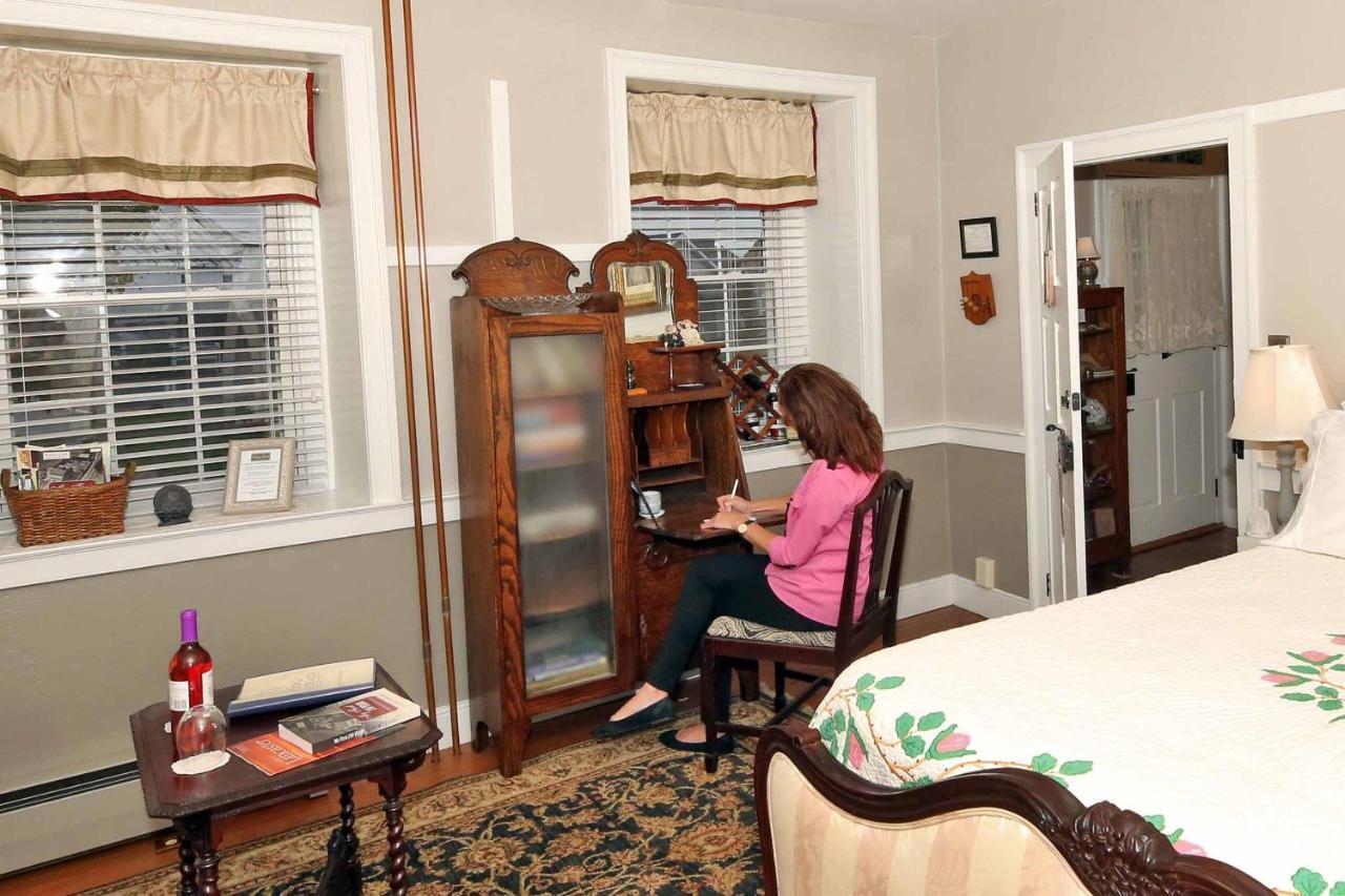 Hertzog Homestead Bed & Breakfast Ephrata Esterno foto