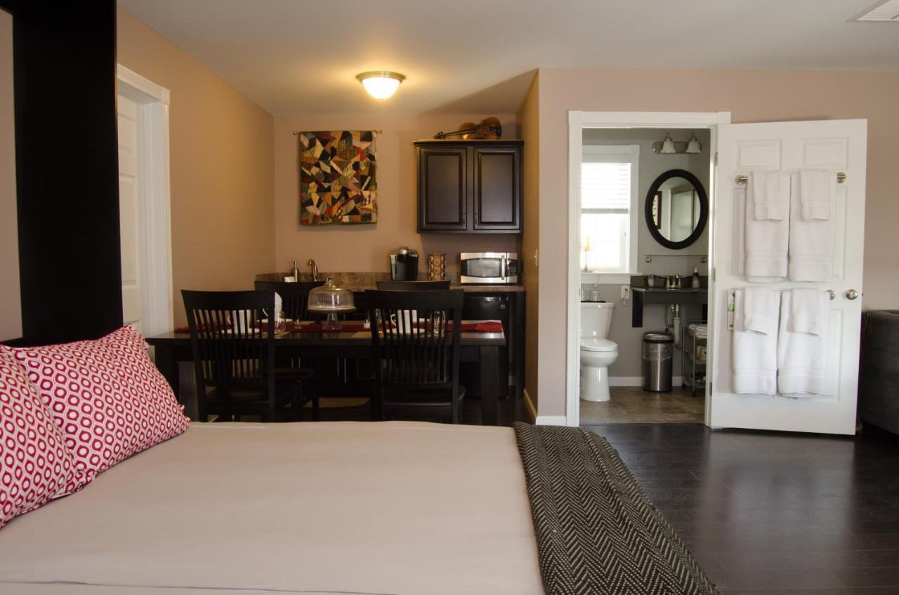 Hertzog Homestead Bed & Breakfast Ephrata Esterno foto